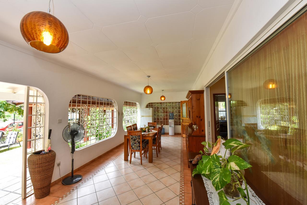 Jessies Guest House Seychelles Бо-Валлон Екстер'єр фото